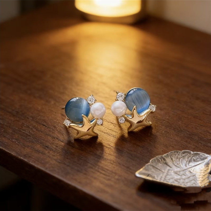 Ocean Vibes Starfish Earrings - Blue Cabochon & Pearl Studs
