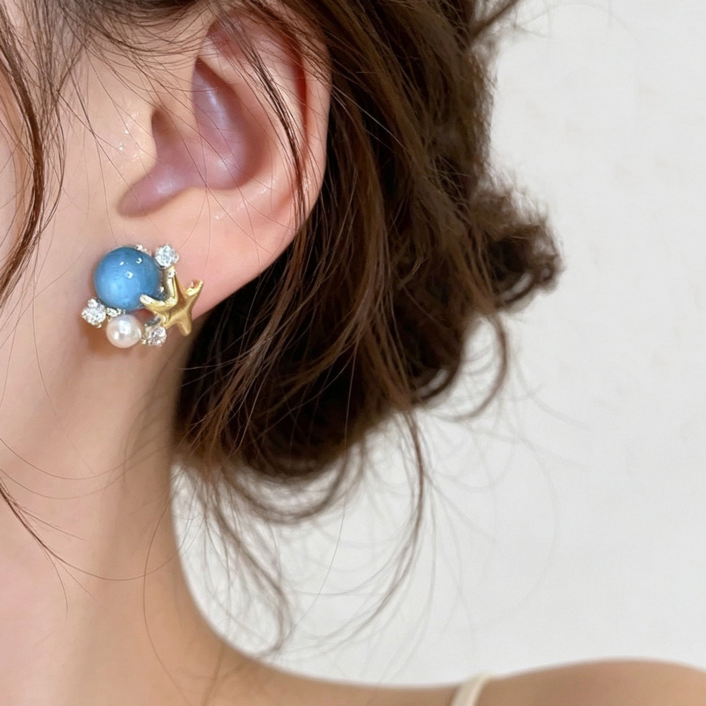 Ocean Vibes Starfish Earrings - Blue Cabochon & Pearl Studs